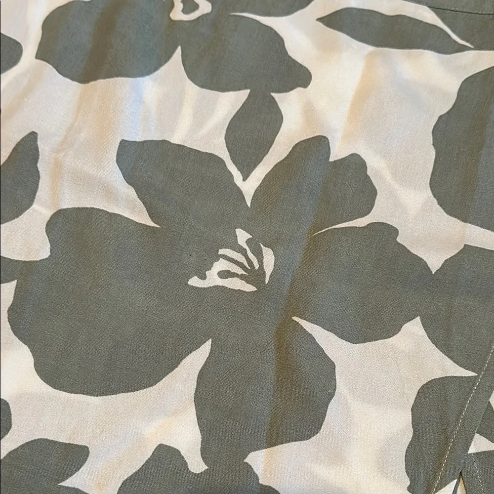 Volcom Women's Floral Skirt - Teal and White - Picture 6 of 8